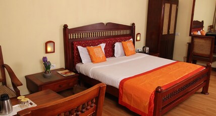 Manor Backwater Resort Room Type - Garden View With Balcony Room