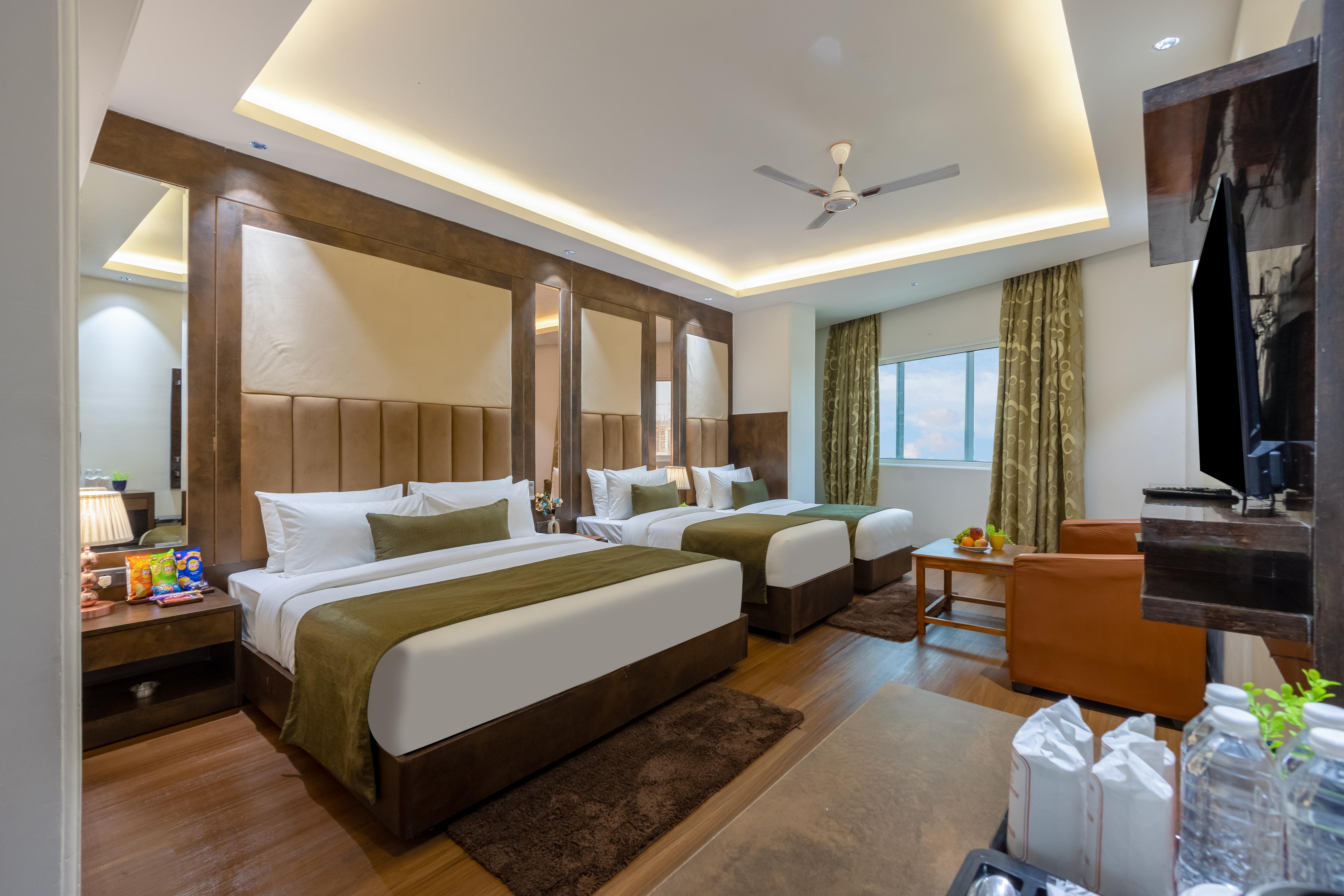 Arch The Venus Room Type - Luxury Family Quadruple room City View - Free Airport Pick up or Drop Off