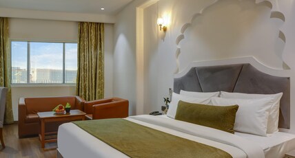 Arch The Venus Room Type - Luxury City View With Free Wifi - Free Airport Pick up or Drop Off