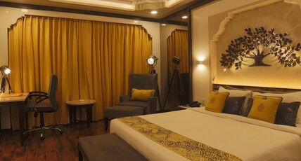 Hotel Basant Vihar Palace Room Type - Royal deluxe room