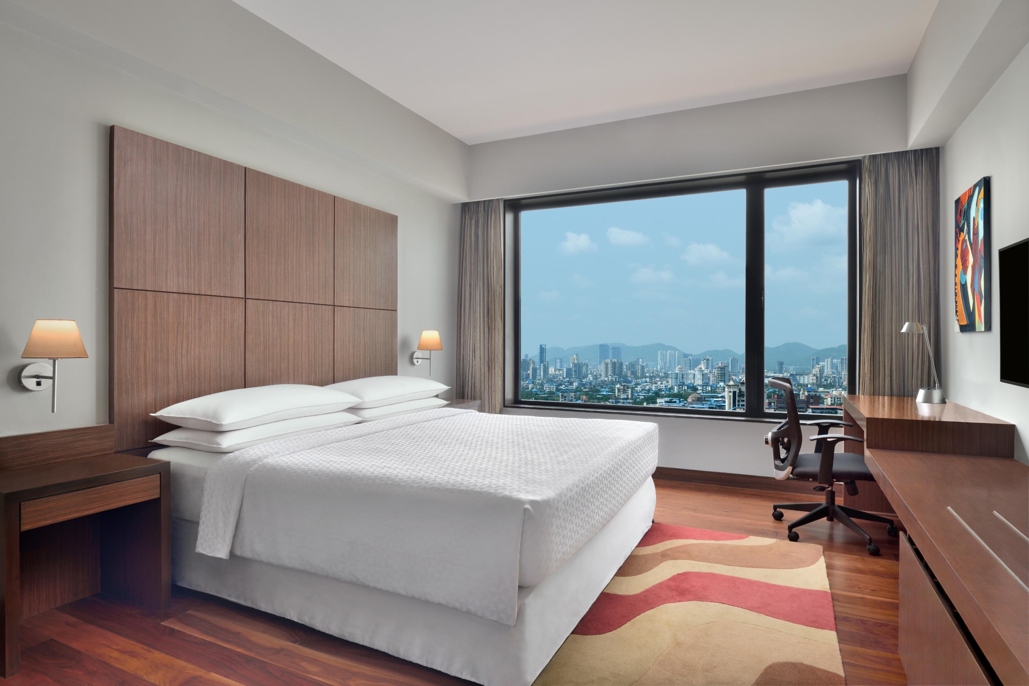 Four Points By Sheraton Navi Mumbai Room Type - Executive Suite, King Bed