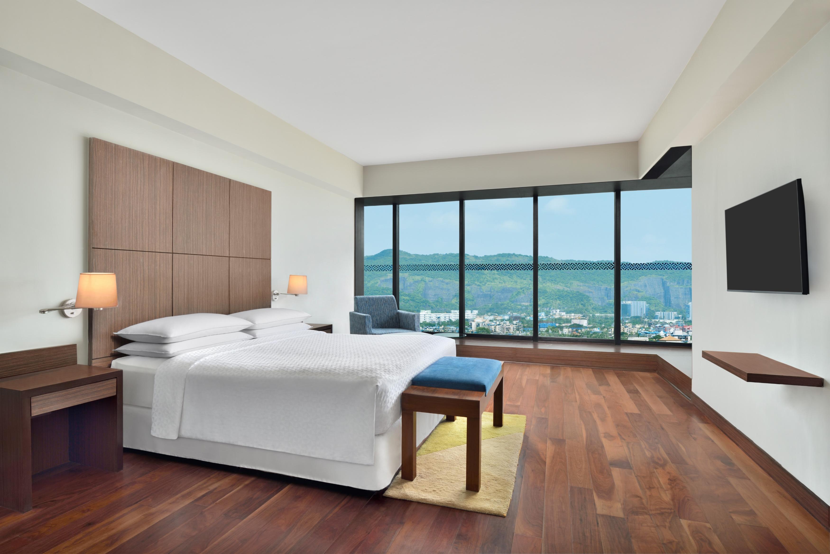 Four Points By Sheraton Navi Mumbai Room Type - Premier Suite, King Bed