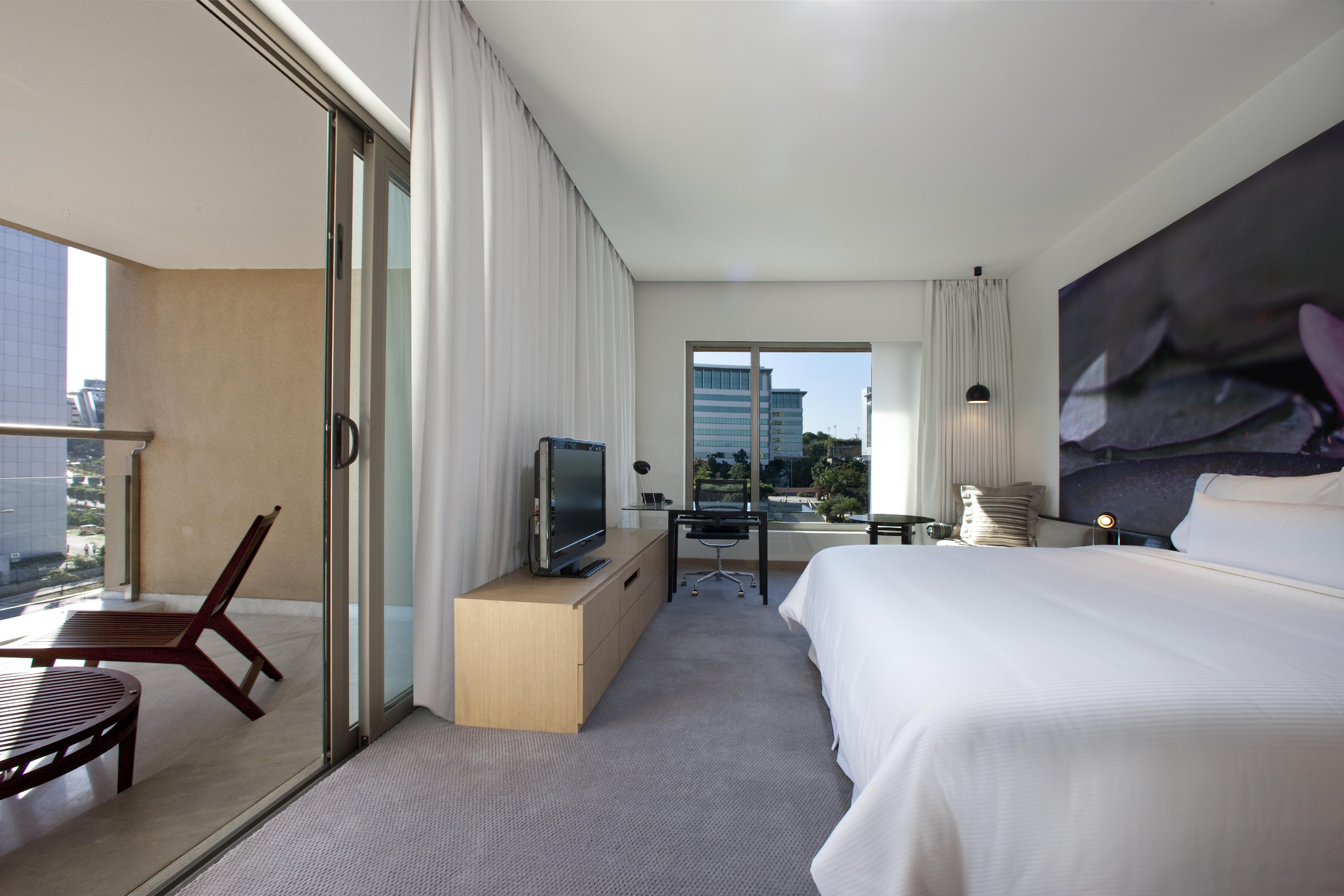 The Westin Hyderabad Mindspace Room Type - Lounge Access, Balcony, 1 King Bed