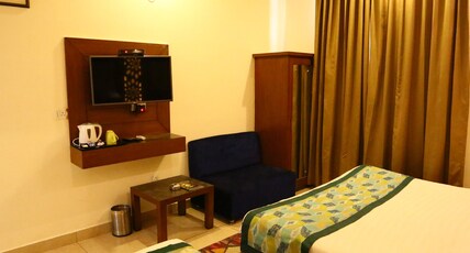 Hotel Shree Hari Niwas Room Type - Triple Deluxe Room