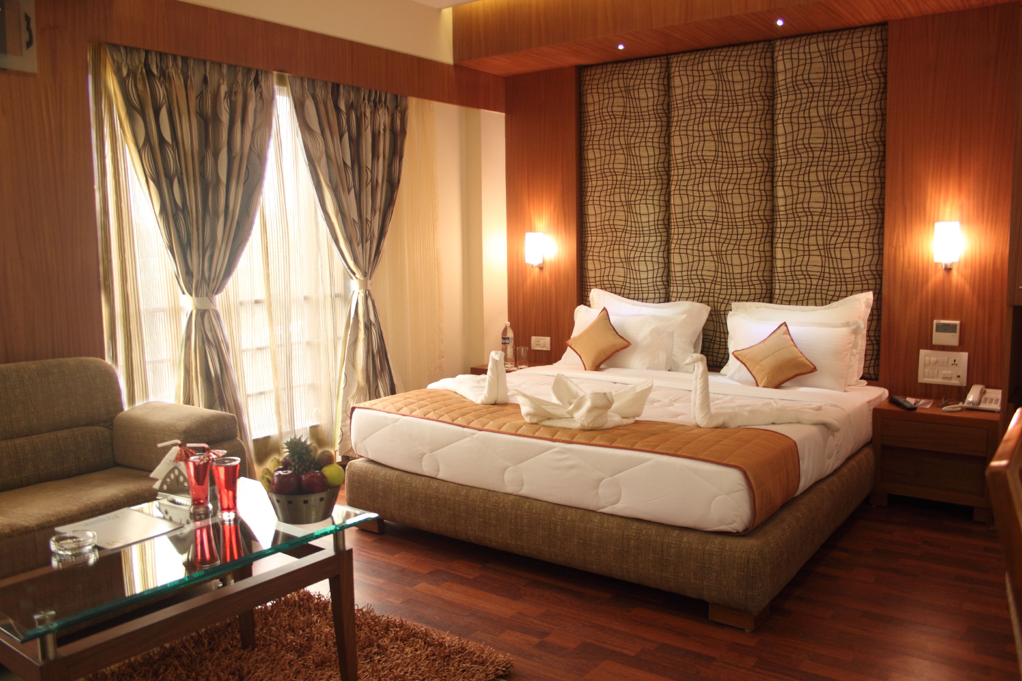 Pristine Residency Room Type - Executive Room with Airport Transfer