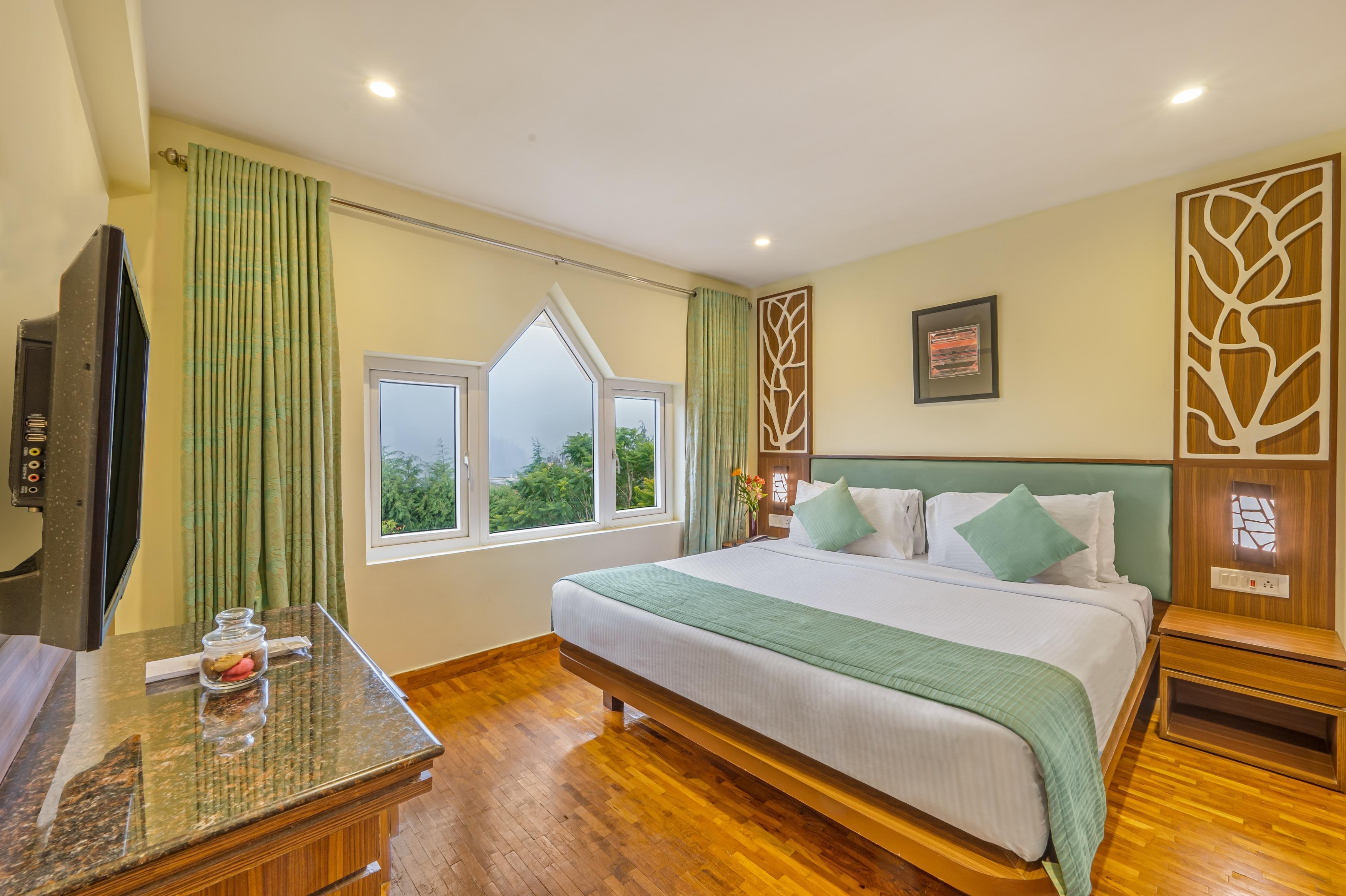 Sterling Ooty Elk Hill Room Type - Valley View Privilege Suite