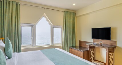Sterling Ooty Elk Hill Room Type - 2 Bed Room Family suite With Valley View And Balcony Sterling Ooty Elk Hill Room Type - 2 Bed Room Family suite With Valley View And Balcony