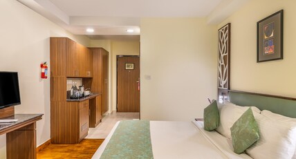 Sterling Ooty Elk Hill Room Type - Valley View Premier Room