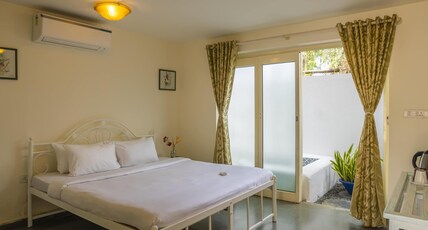 Moustache Goa Luxuria | Private Rooms & Dorms Room Type - Budget Double Room with Bathtub