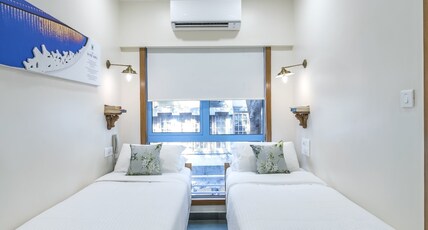 Hotel Kemps Corner Room Type - Luxury Room with Twin Bed