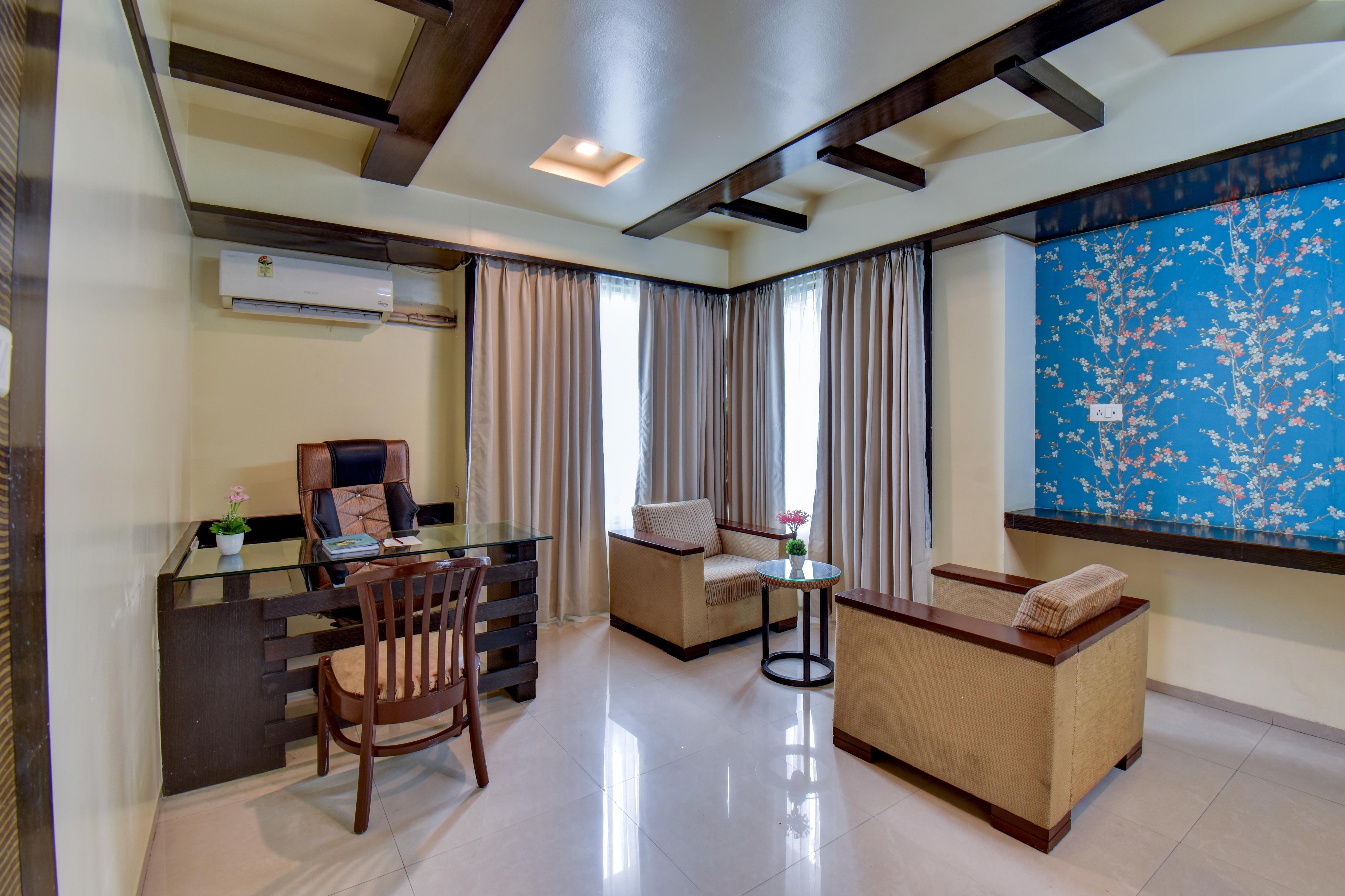 Ivy Studio Hotel Near Pune Airport - Tap to explore photos