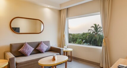 Sterling Puri Room Type - Garden View Privilege Suite