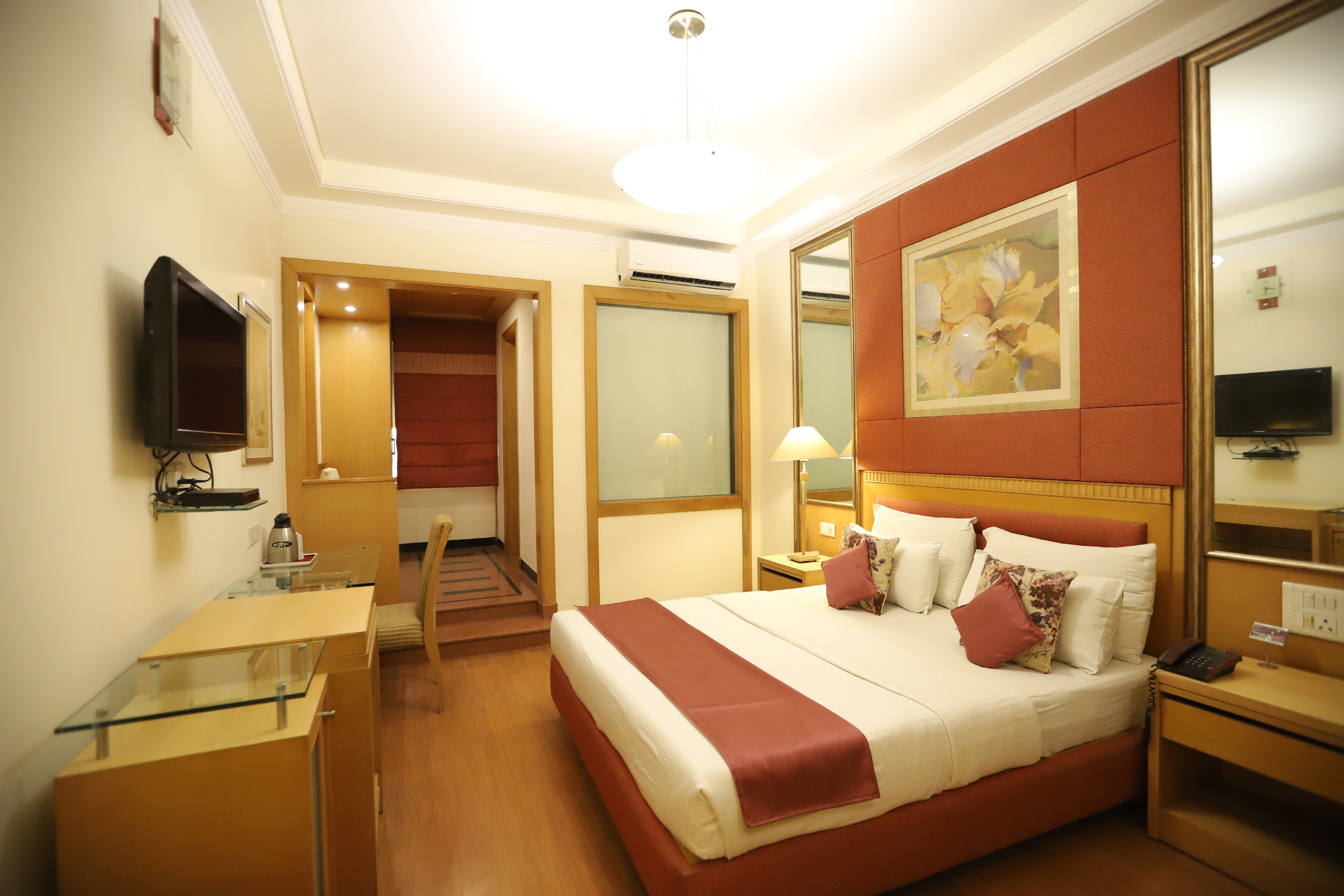 Hotel Jewel Palace Room Type - Business Class Room Local Id Not Allowed