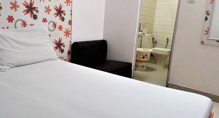 Hotel Kwality Room Type - Deluxe Room