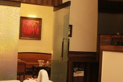 Hotel Dayal International