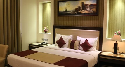 Hotel Florence @ Near Karol Bagh Metro Room Type - Premium Room Hotel Florence @ Near Karol Bagh Metro Room Type - Premium Room
