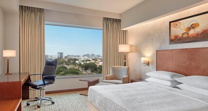 Four Points By Sheraton Hotel And Serviced Apartments Room Type - Executive Room King Bed With Complimentary Lounge Access Four Points By Sheraton Hotel And Serviced Apartments Room Type - Executive Room King Bed With Complimentary Lounge Access