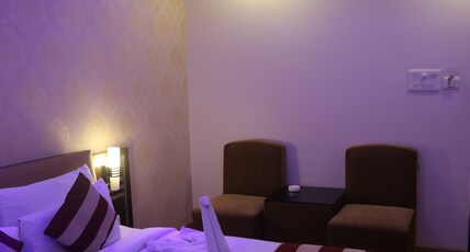 Hotel Surya International Room Type - Executive Room Hotel Surya International Room Type - Executive Room