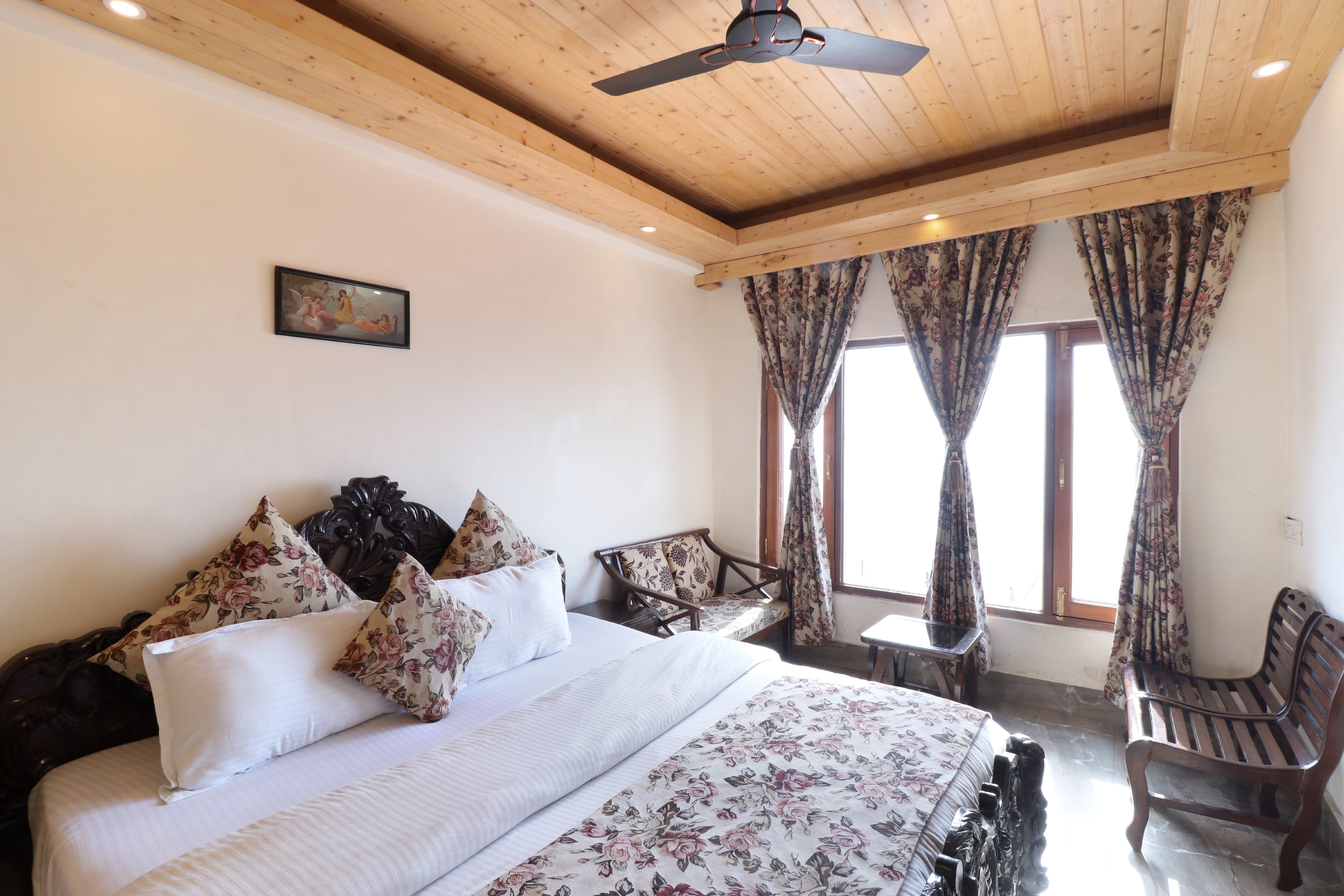 Hotel Surya Kiran Room Type - Family Suite