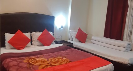 Hotel Sandrup Room Type - DELUXE NON VIEW TRIPLE BEDDED ROOM