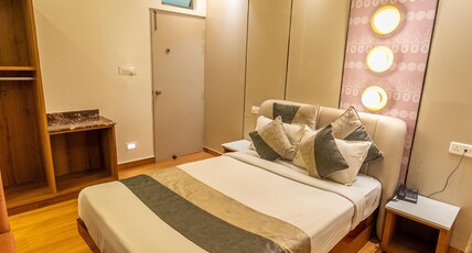 Aishwarya Residency Room Type - Aishwarya Signature Suite Ac