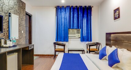 Hotel Sarthak Palace Near Karol Bagh Metro Room Type - Super Deluxe with free wifi Hotel Sarthak Palace Near Karol Bagh Metro Room Type - Super Deluxe with free wifi
