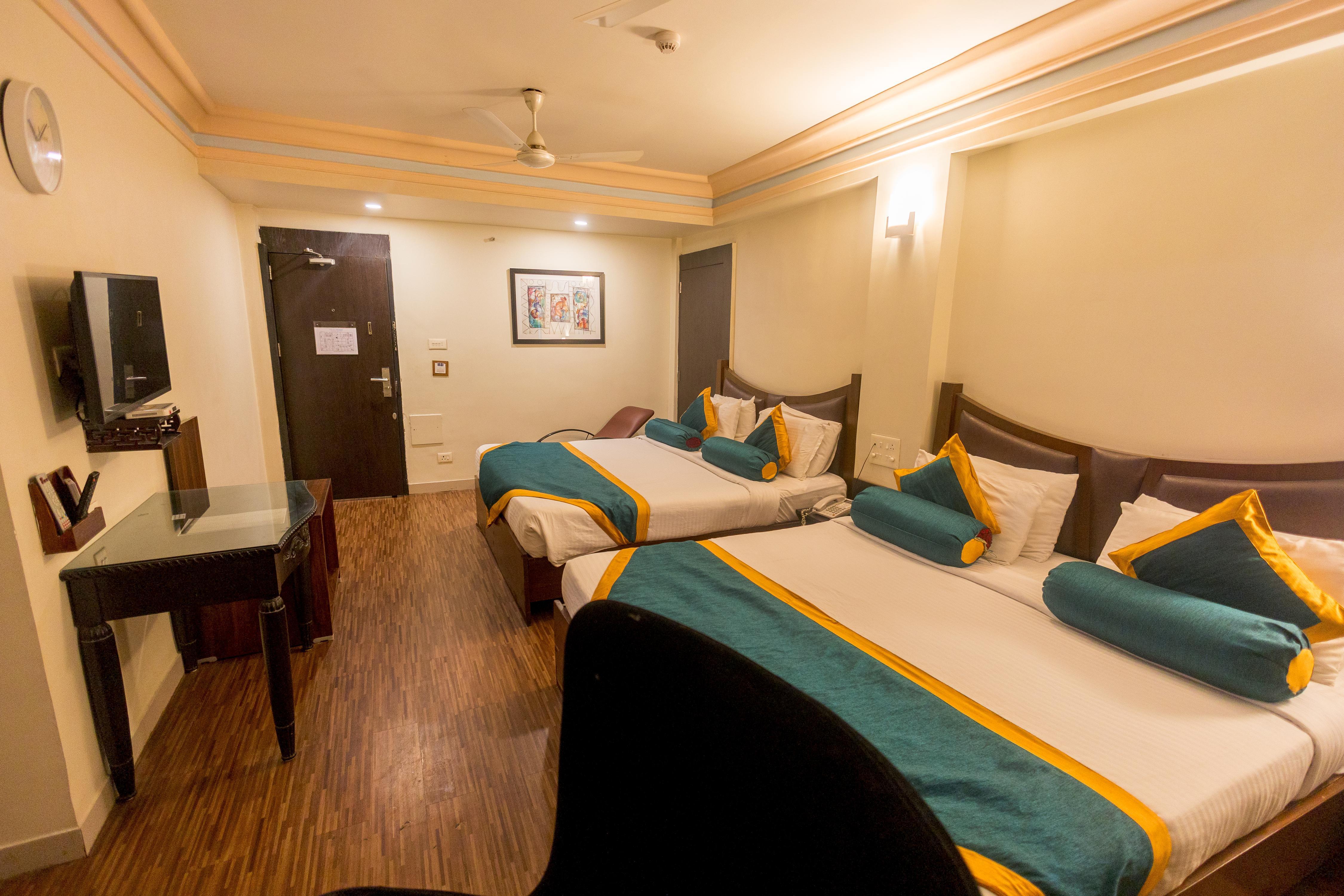Hotel The Nagpur Ashok - Tap to explore photos