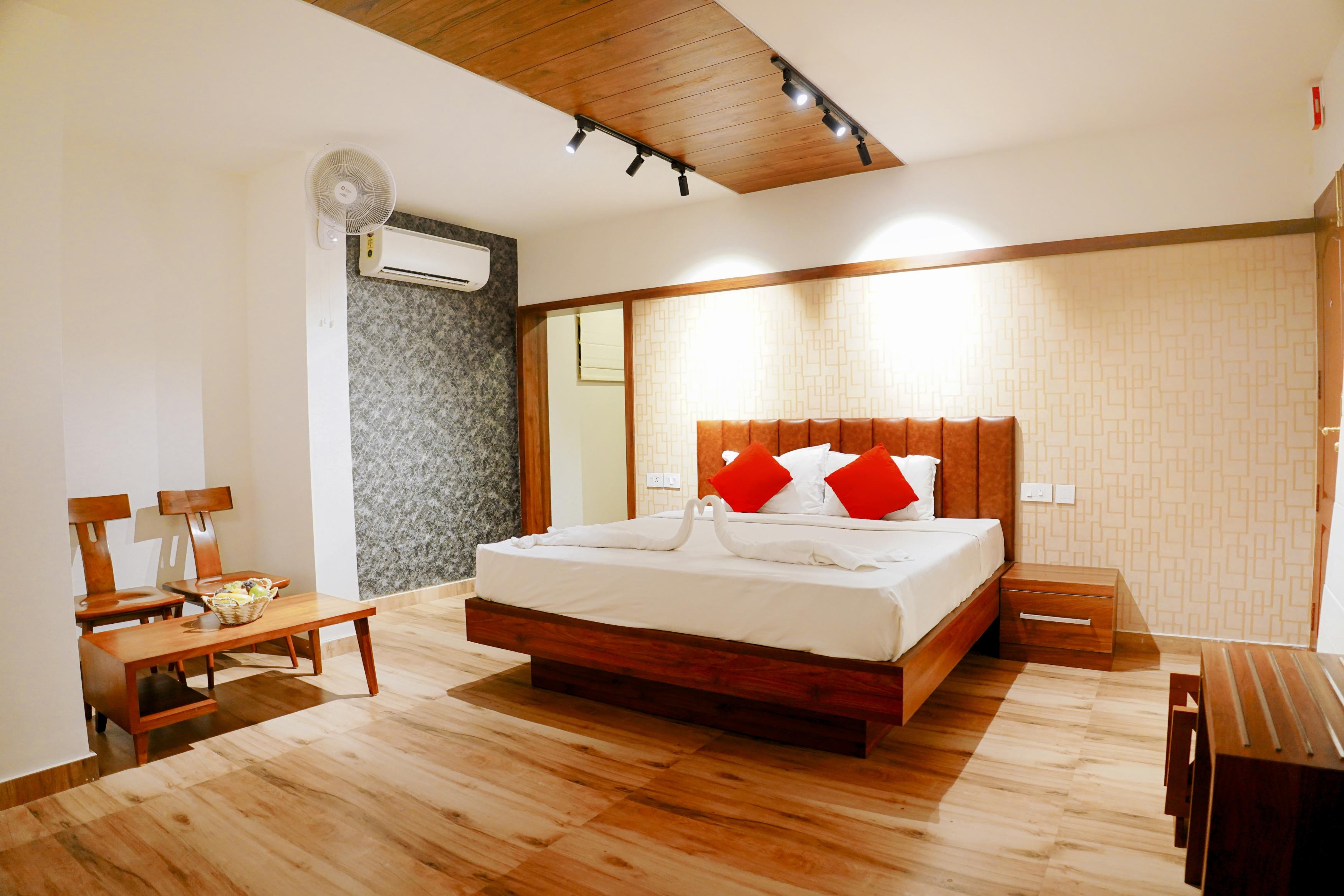 Emarald Resort Room Type - Nest River View AC Room With Balcony