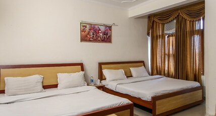Hotel Kapoor Palace Room Type - Family 4 Bed AC Room