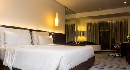 Le Meridien Coimbatore Room Type - Club Lounge Access King Room