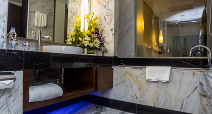 Le Meridien Coimbatore Room Type - Club Lounge Access Twin Room