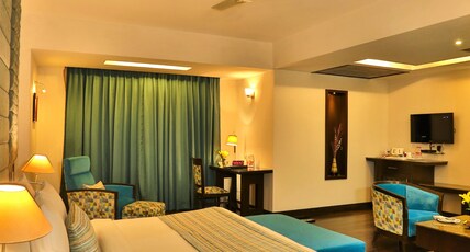 BEST WESTERN Maryland Hotel Room Type - Suite-1 King Bed, Suite, Large Room, 48 Square Meters, Double Park Views BEST WESTERN Maryland Hotel Room Type - Suite-1 King Bed, Suite, Large Room, 48 Square Meters, Double Park Views