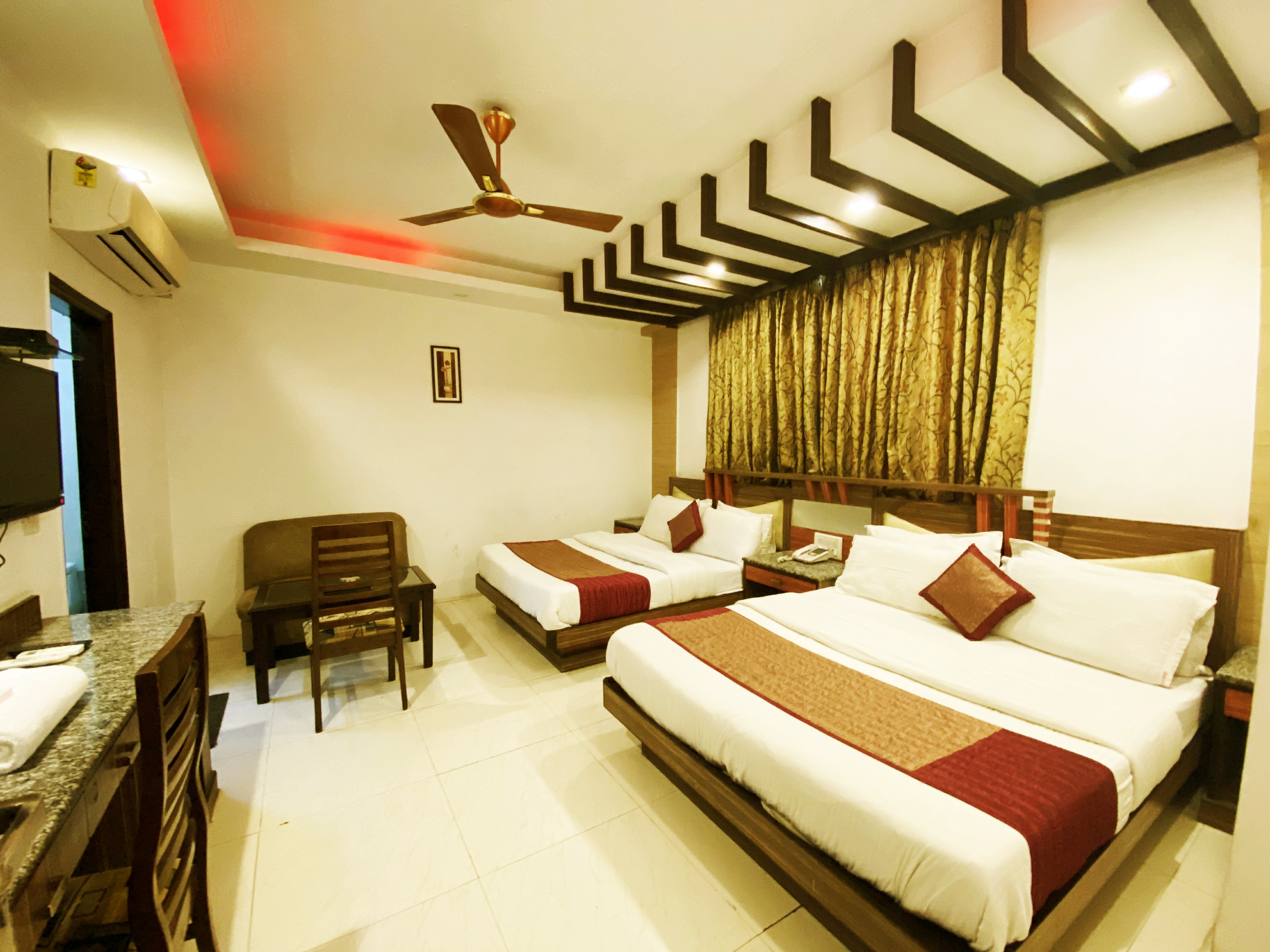 Hotel Baba Deluxe - By RCG Hotels near NDLS and Connaught Place - Tap to explore photos