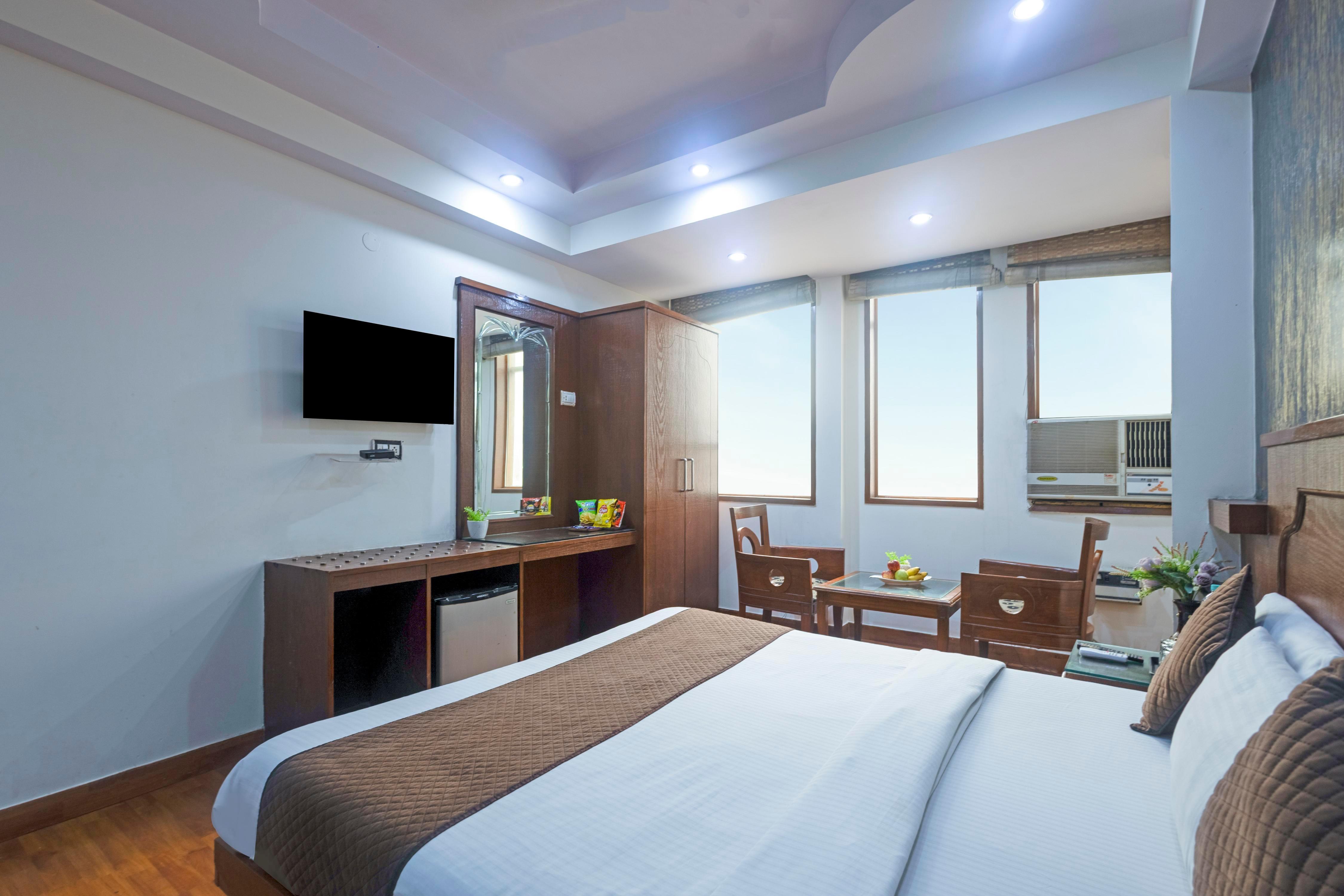 Hotel Shivdev International