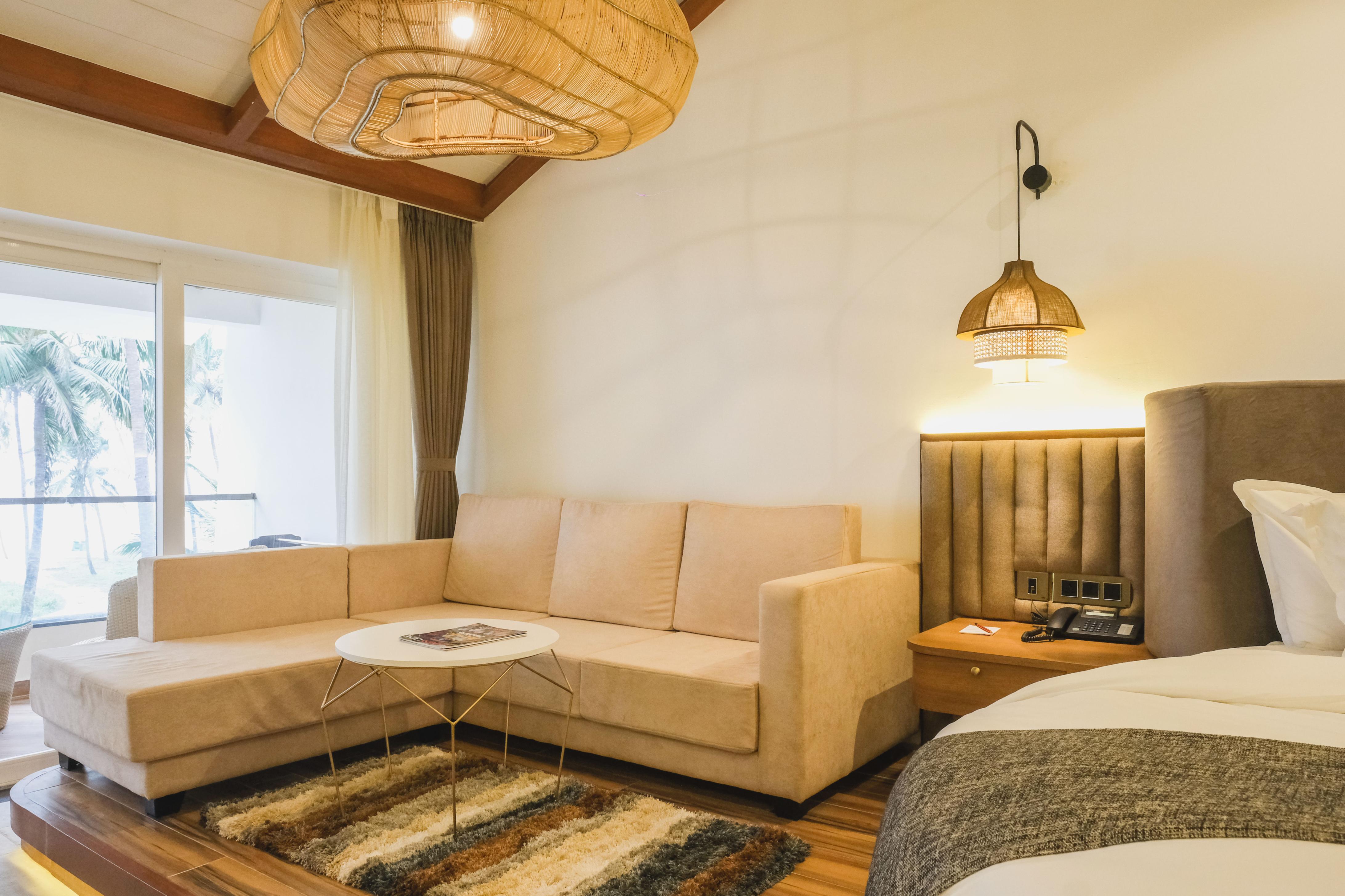 Longuinhos Beach Resort - Tap to explore photos