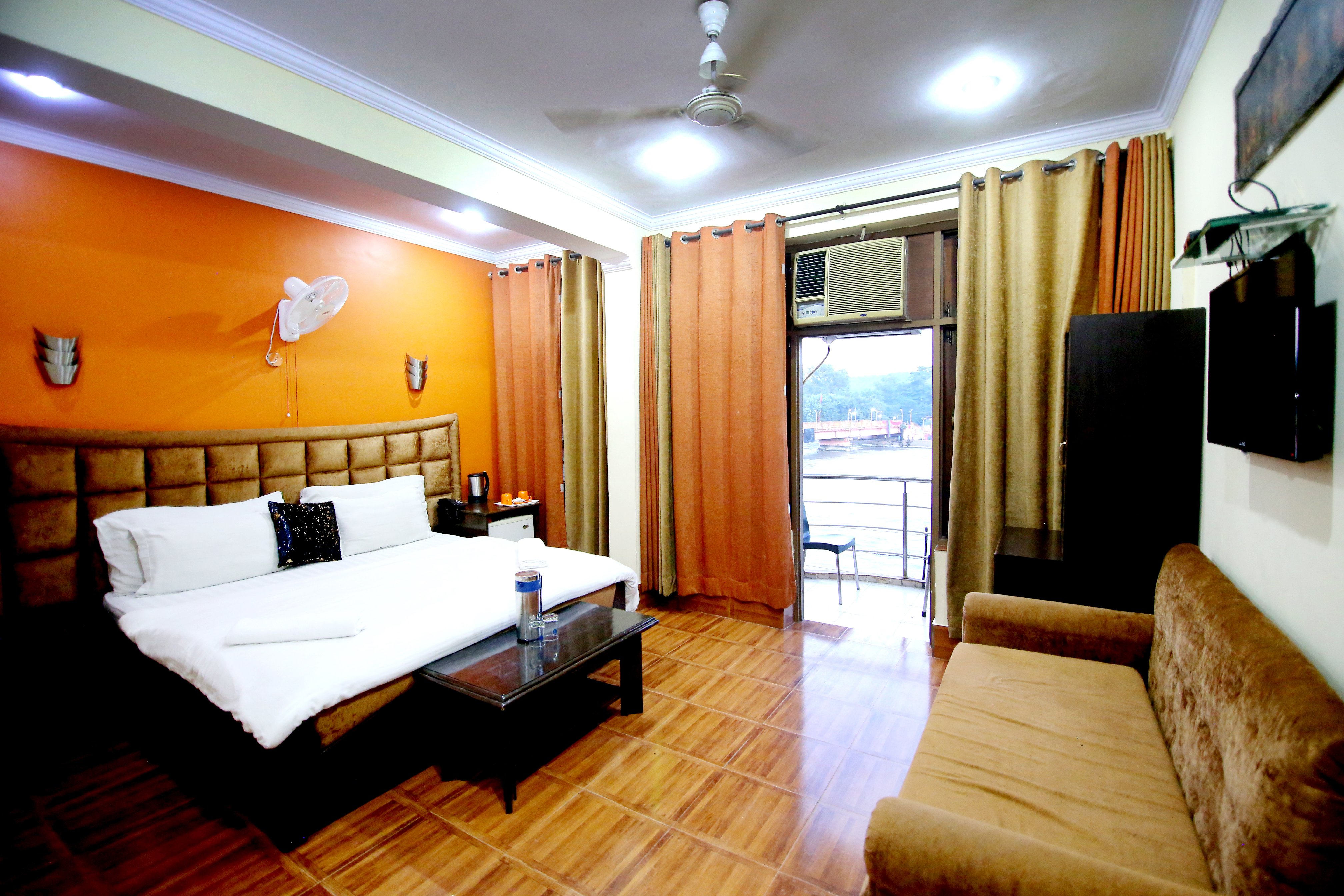 New Aditya Room Type - EXECUTIVE A.C ROOM ( GANGA JI FACING )