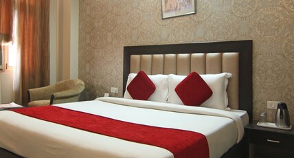 Le Grand Hotel Room Type - Deluxe Room