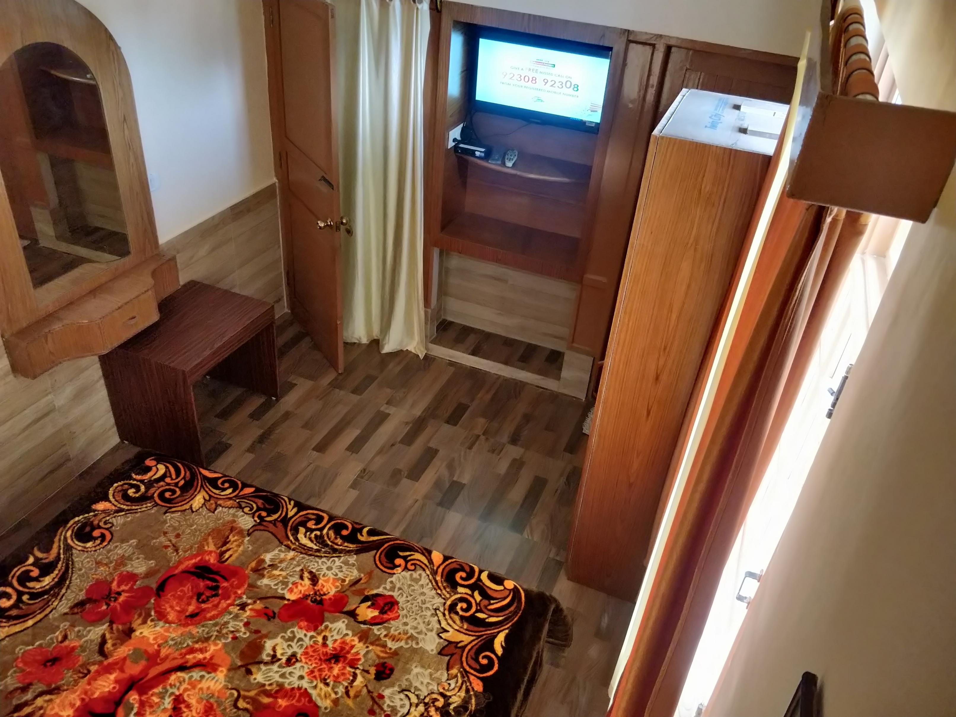 Narayan Vatika Cottage | Rooms & Caretaker - Tap to explore photos
