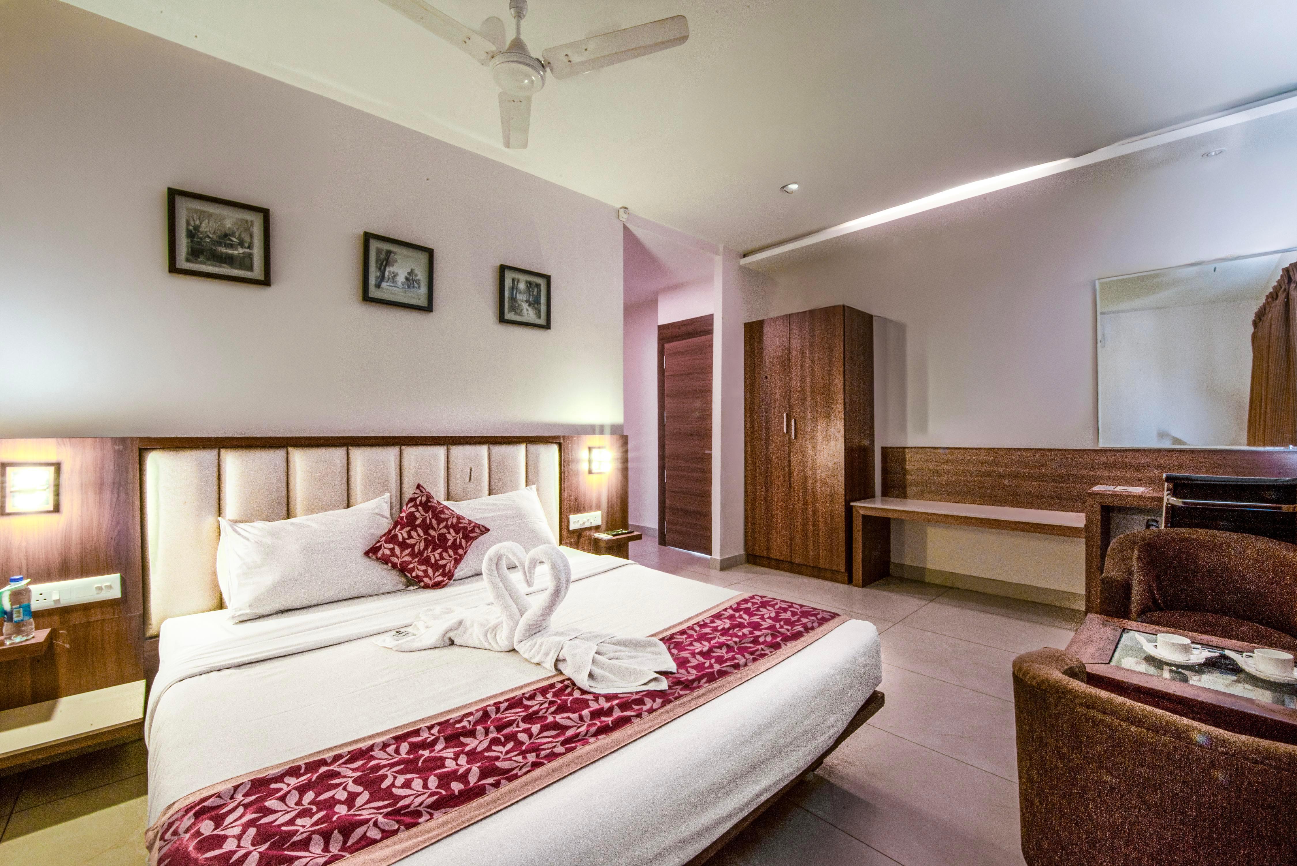 Hotel Abirami Residency - Tap to explore photos