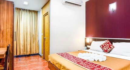 Hotel Abirami Residency Room Type - Deluxe Room