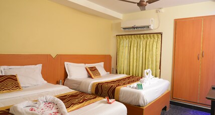 Hotel Vijay Room Type - Four Bed A/C
