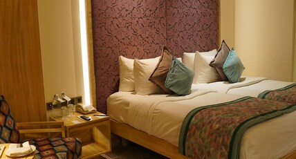 Hotel Royal Orchid Jaipur Room Type - Deluxe Twin Bed with Bath Tub