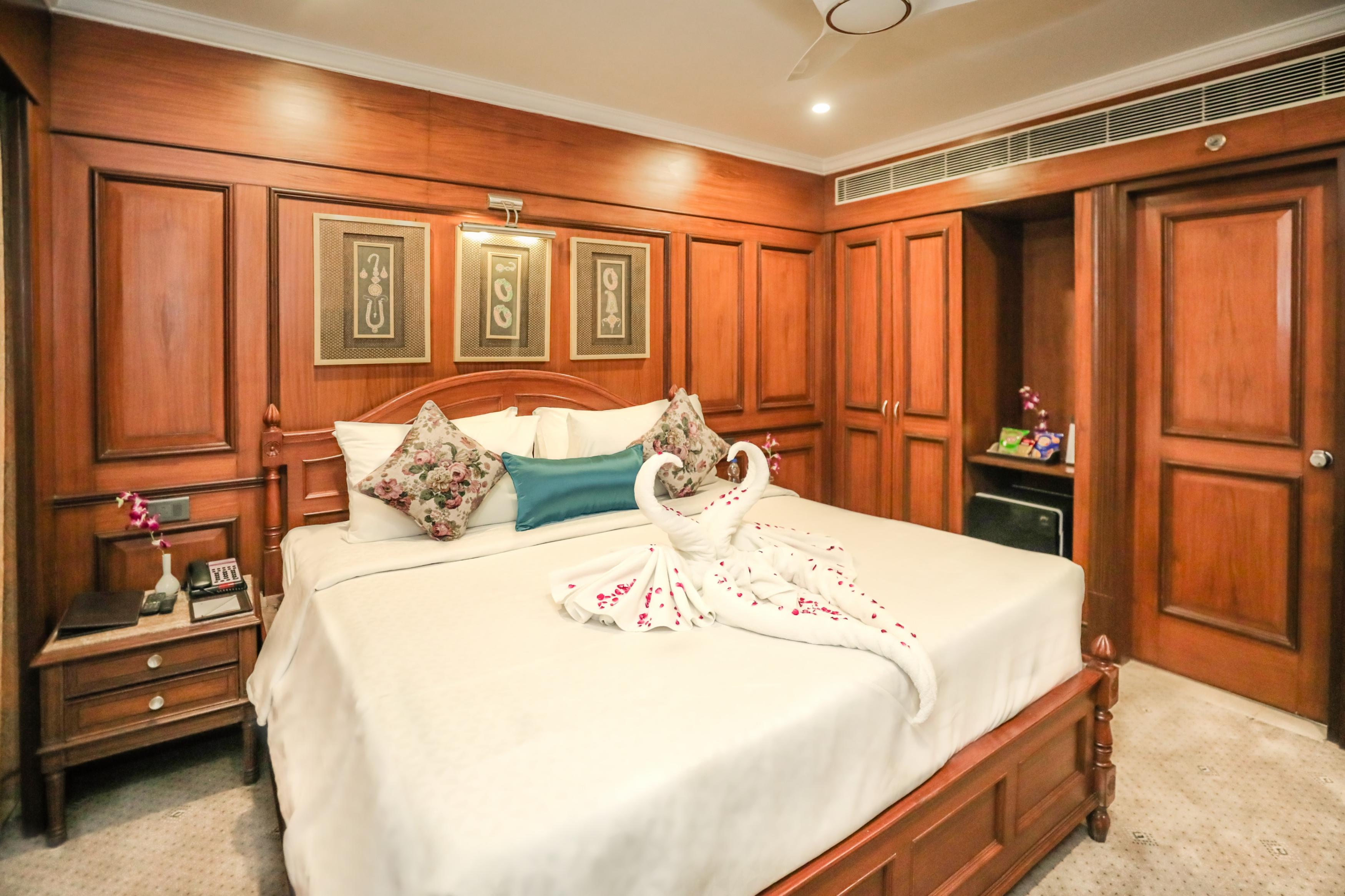 Regenta Central Lucknow by Royal Orchid Hotels Limited - Tap to explore photos