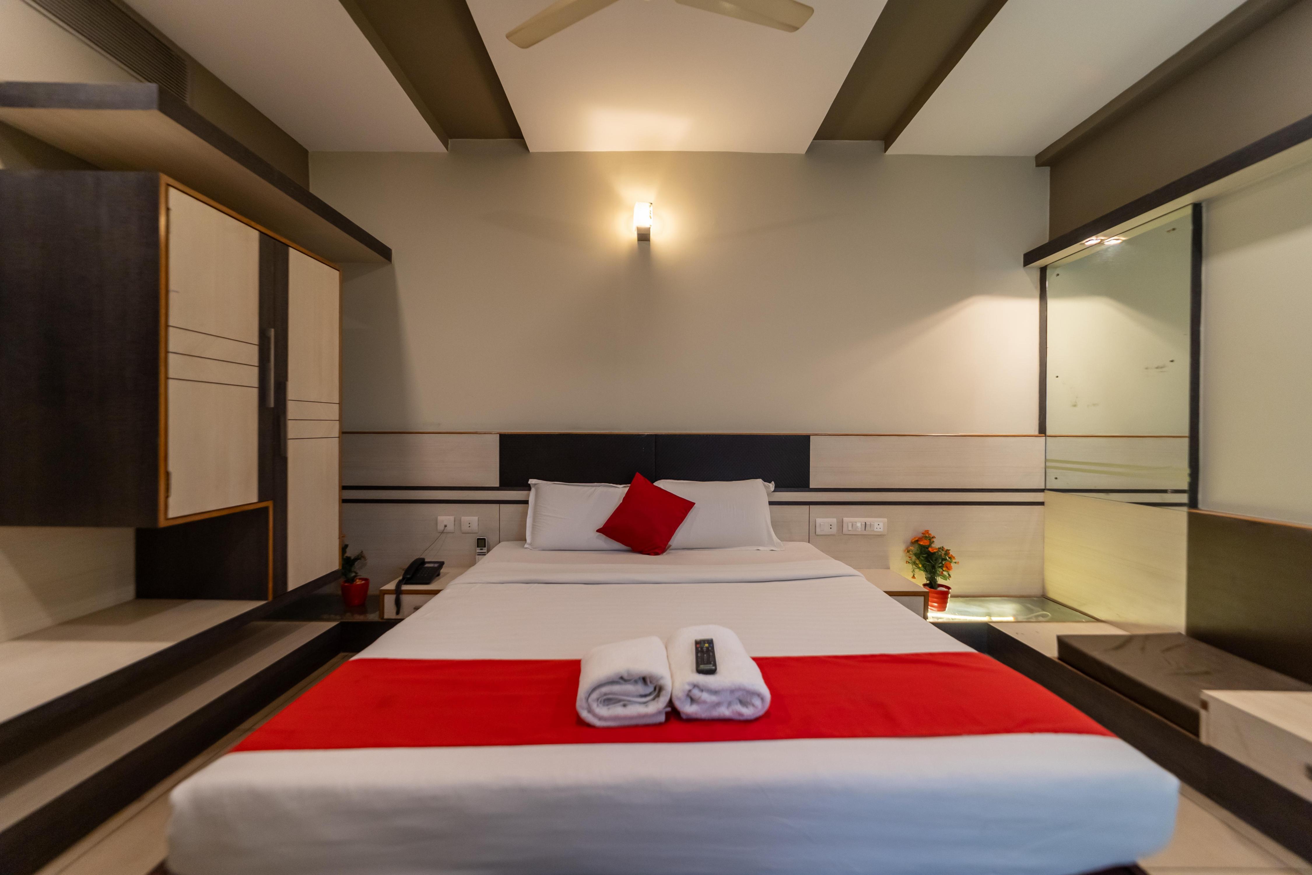Hotel Sun Park Room Type - Deluxe Double AC