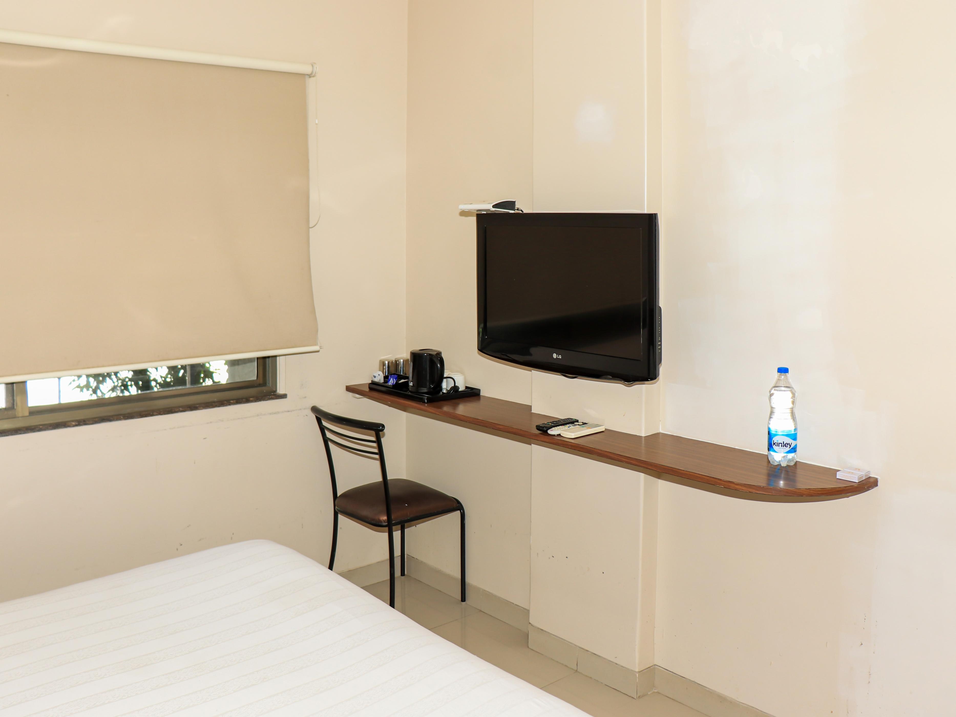 Sai Palace Budget Hotel - Tap to explore photos