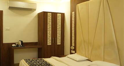 Hotel Sonchiraiya Room Type - PREMIUM ROOM