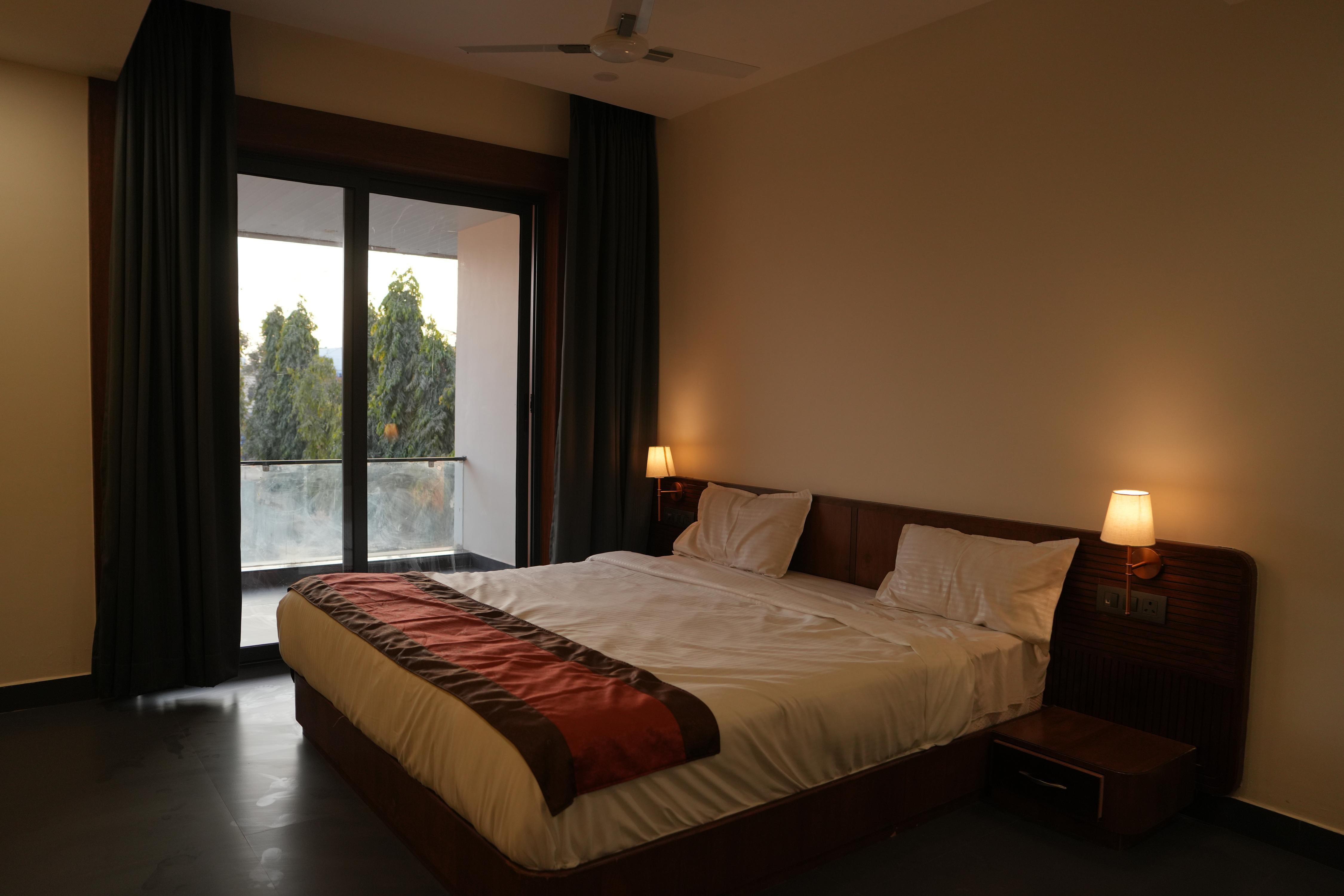 Hotel Sonchiraiya Room Type - SUPERIOR ROOM