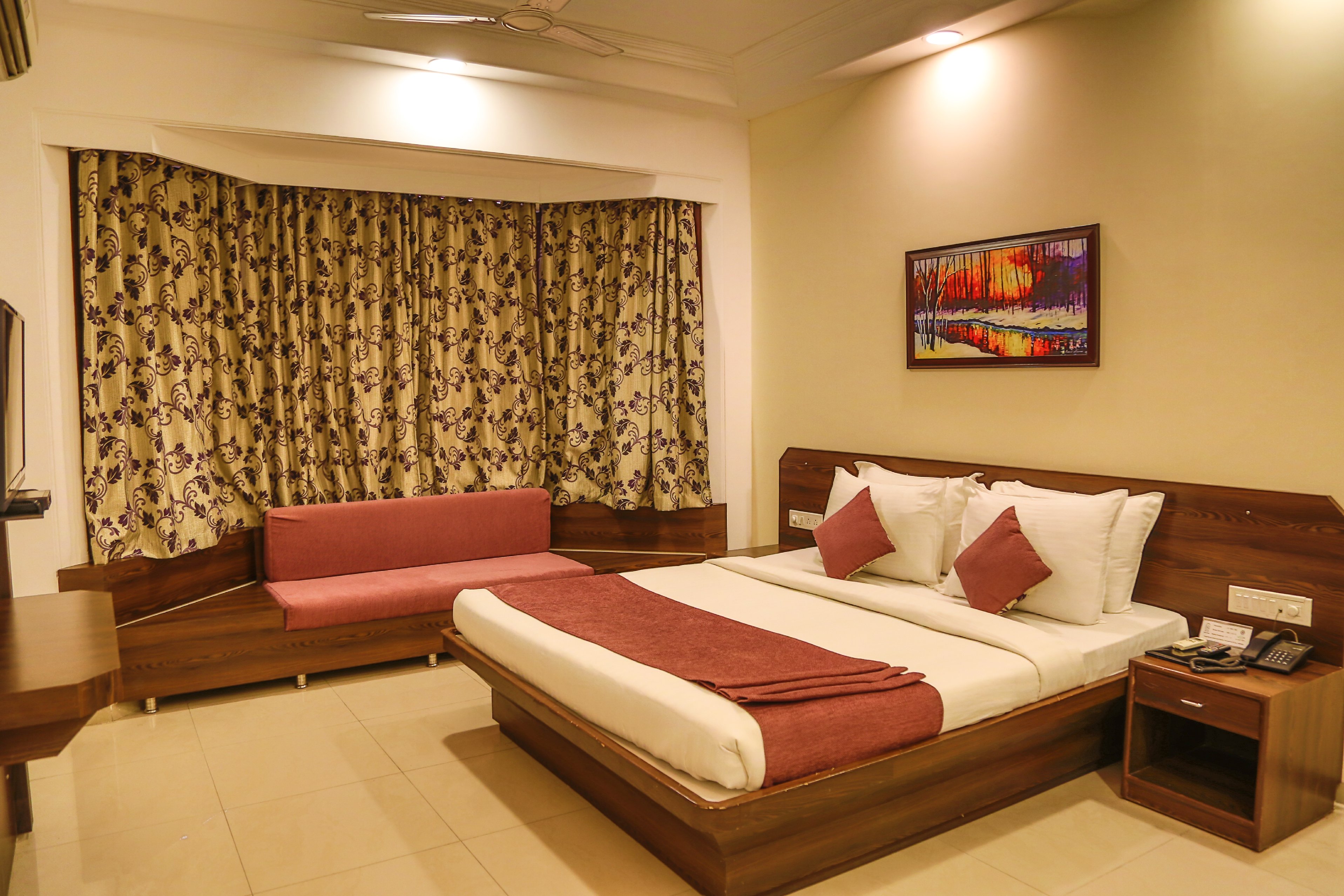 Hotel Gulzar Towers - Tap to explore photos