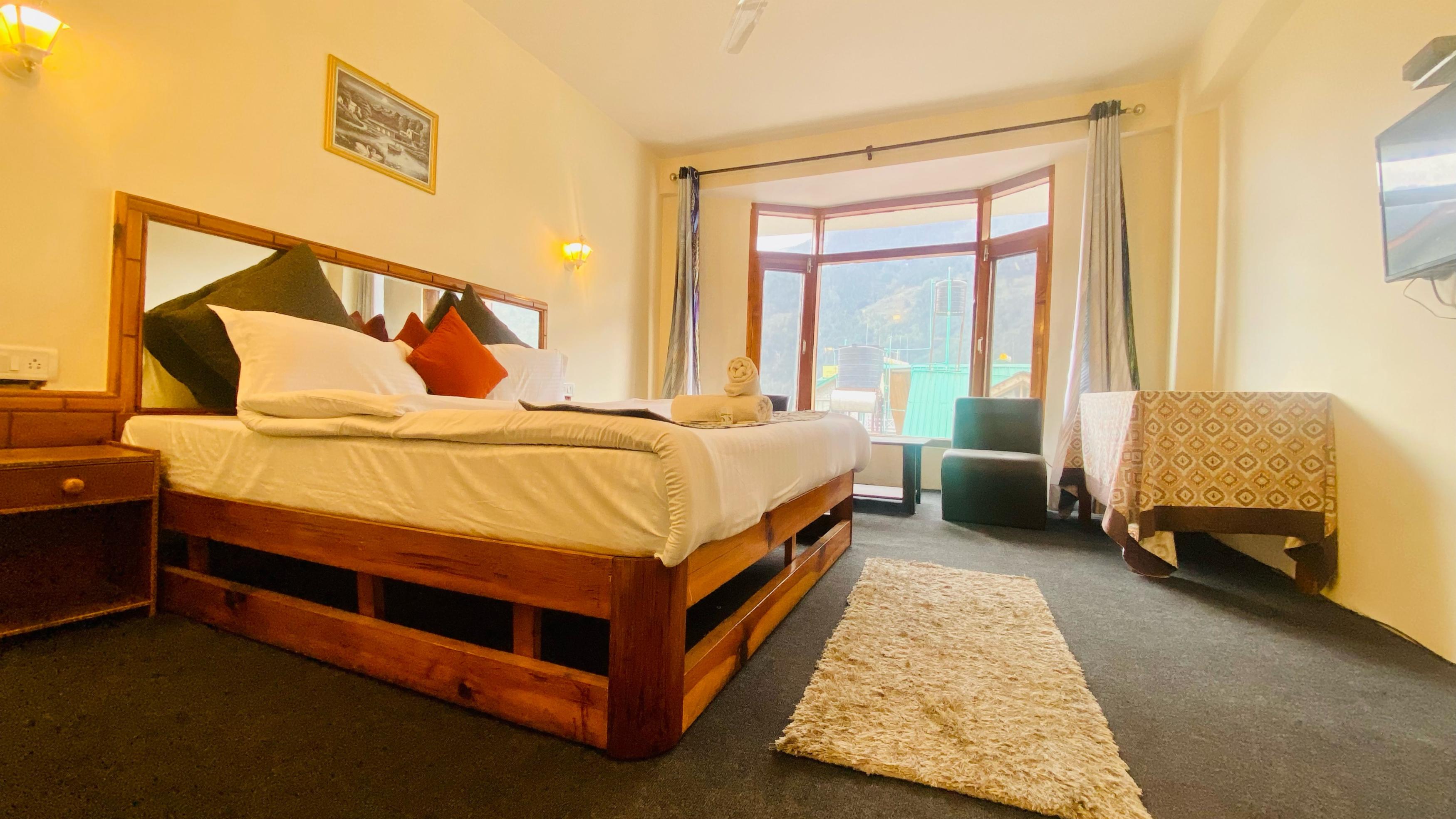 Hotel Hamta View - Tap to explore photos