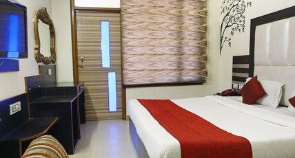 Hotel Citi Heights Room Type - Super deluxe room with City View